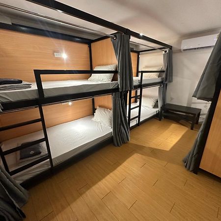 The Cute Silom Hostel Бангкок Экстерьер фото
