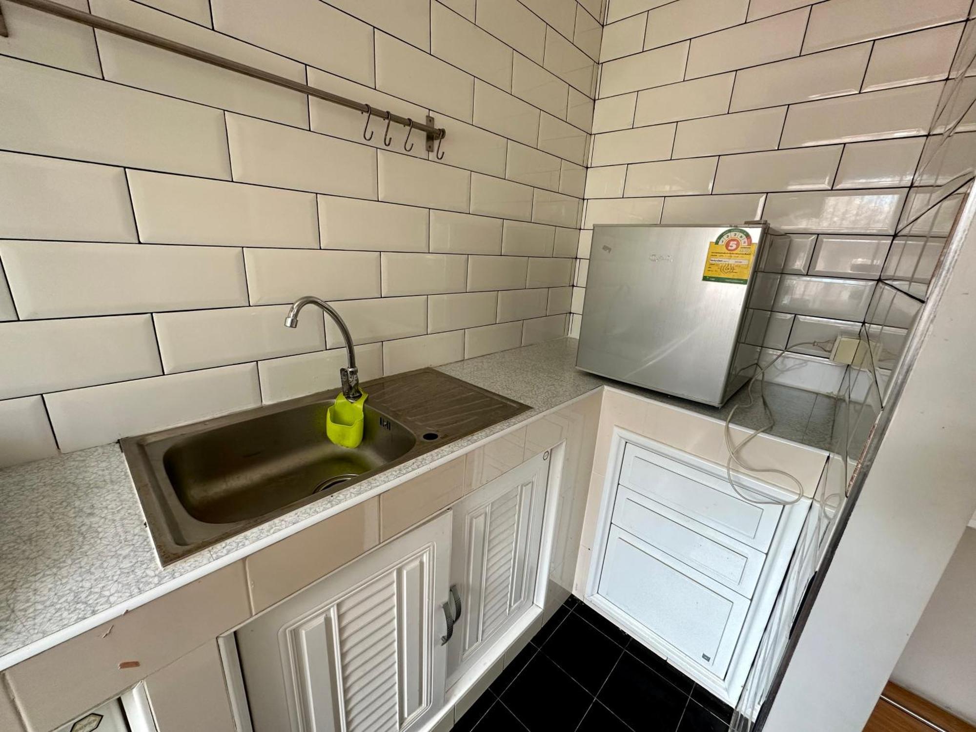 The Cute Silom Hostel Бангкок Экстерьер фото